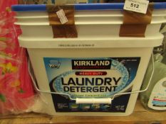 Kirkland - Heavy Duty Laundry Detergent (400 Washes) - Slightly Damaged.