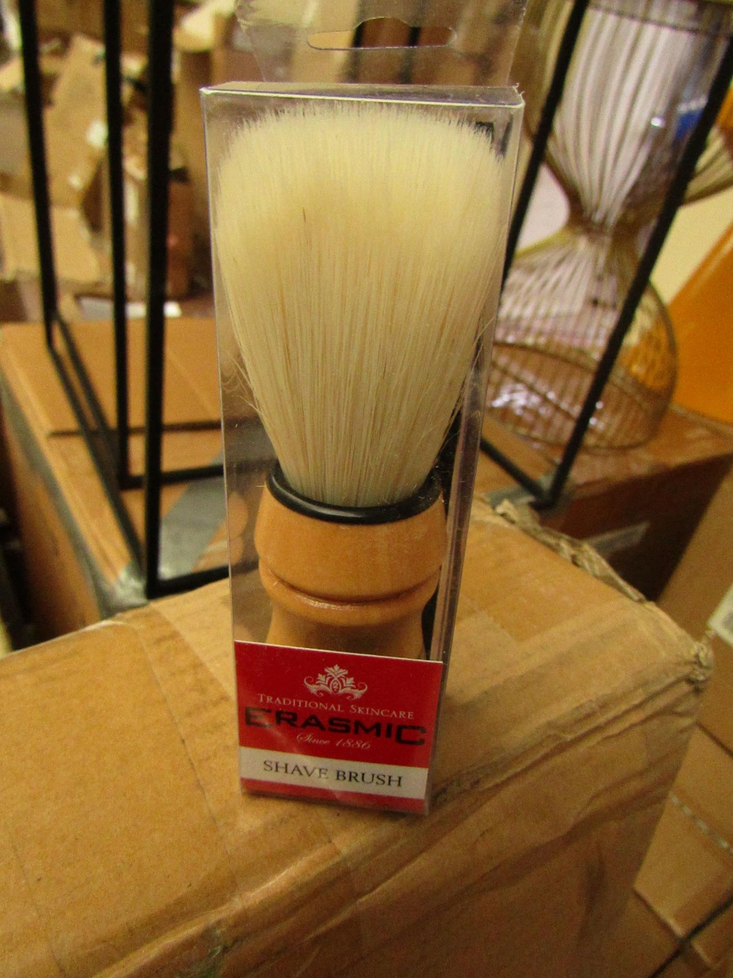 32 Packs of 3 Shave brushes. Unsued & Packaged