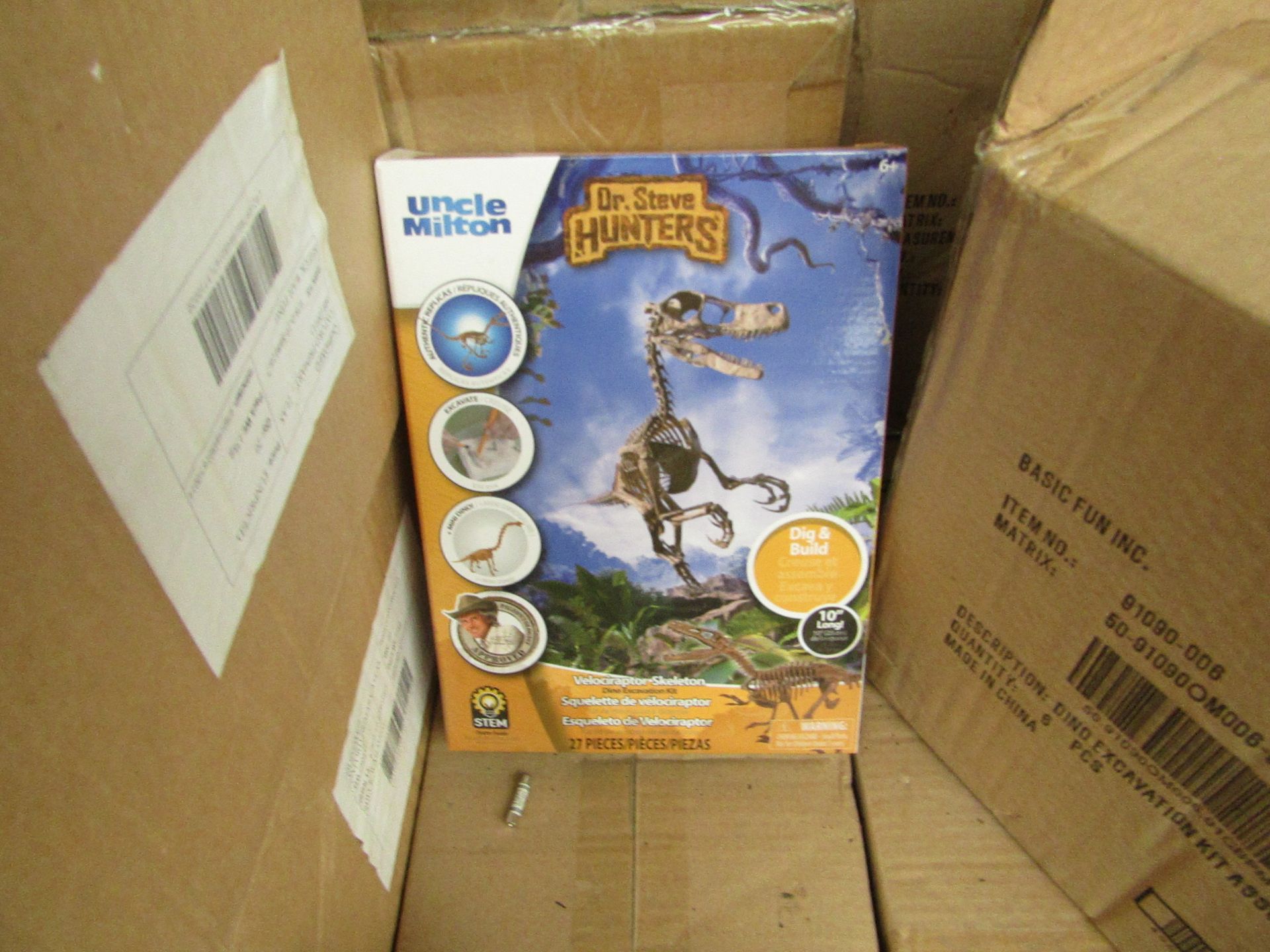 Uncle Milton - Dr. Steve Hunters - Dinoasaur Excavation Kit Assortment - New & Boxed.
