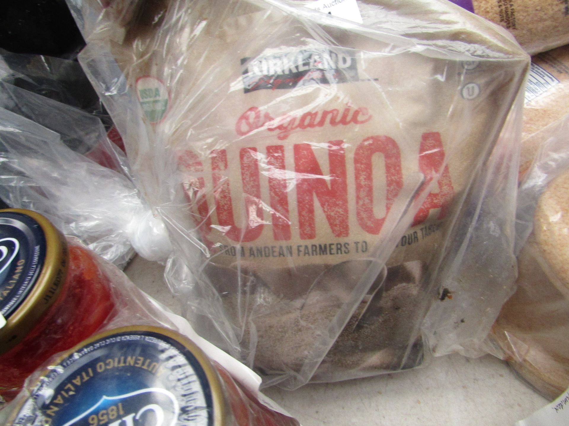 Kirkland Organic Quinoa . 2kg. Bag has ripped so has been rebagged. BB 6/8/22