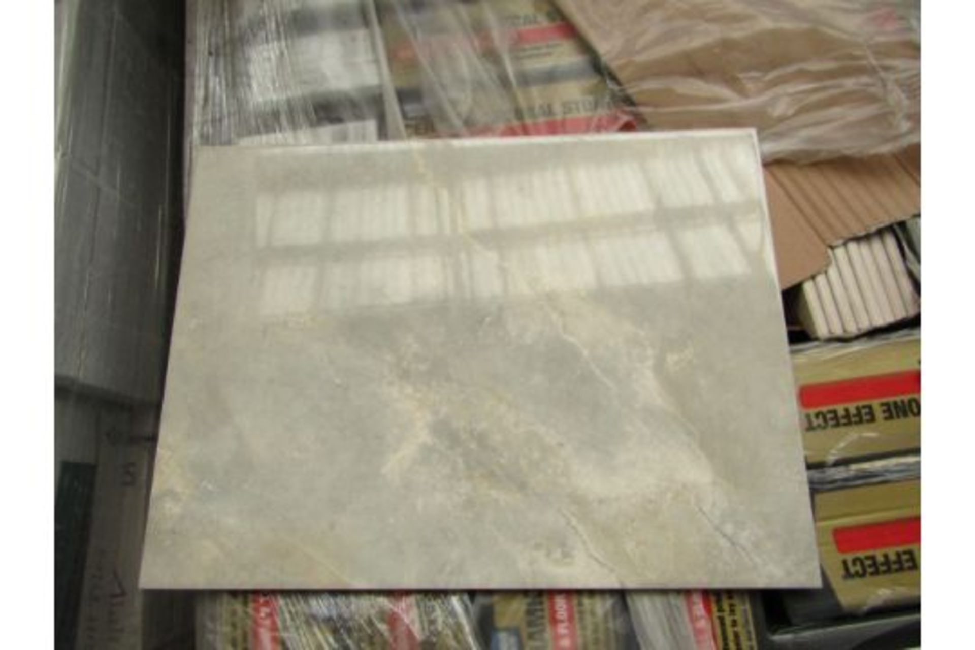 Pallet of 24x Packs of 8 Onyx Gloss 400x300 wall and Floor Tiles By Johnsons, New, the pallet weighs