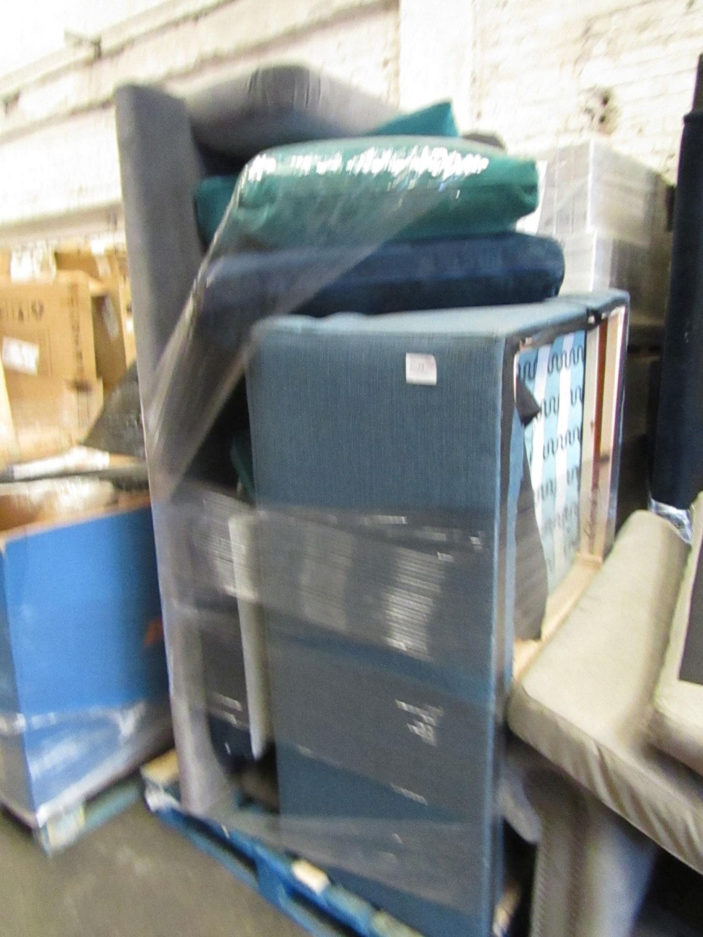 | 13X | PALLETS OF SWOON BER SOFAS, THESE ARE CUSTOMER RETURNS SO COULD HAVE MINOR DAMAGE, MAJOR - Image 8 of 11