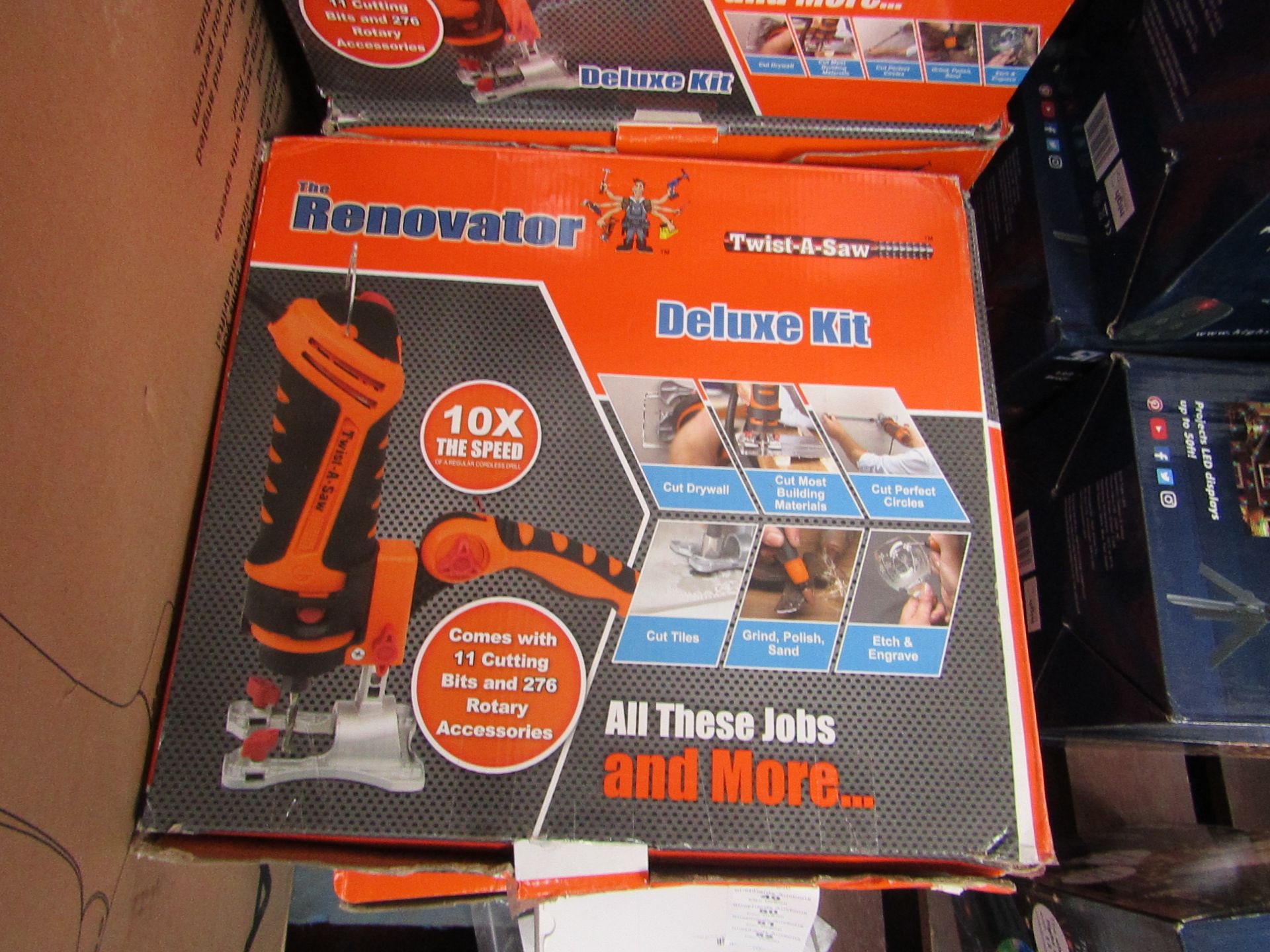 | 1X | RENOVATOR TWIST A SAW WITH ACCESSORY KIT | MAIN UNIT IS TESTED WORKING BUT WE HAVEN'T CHECKED