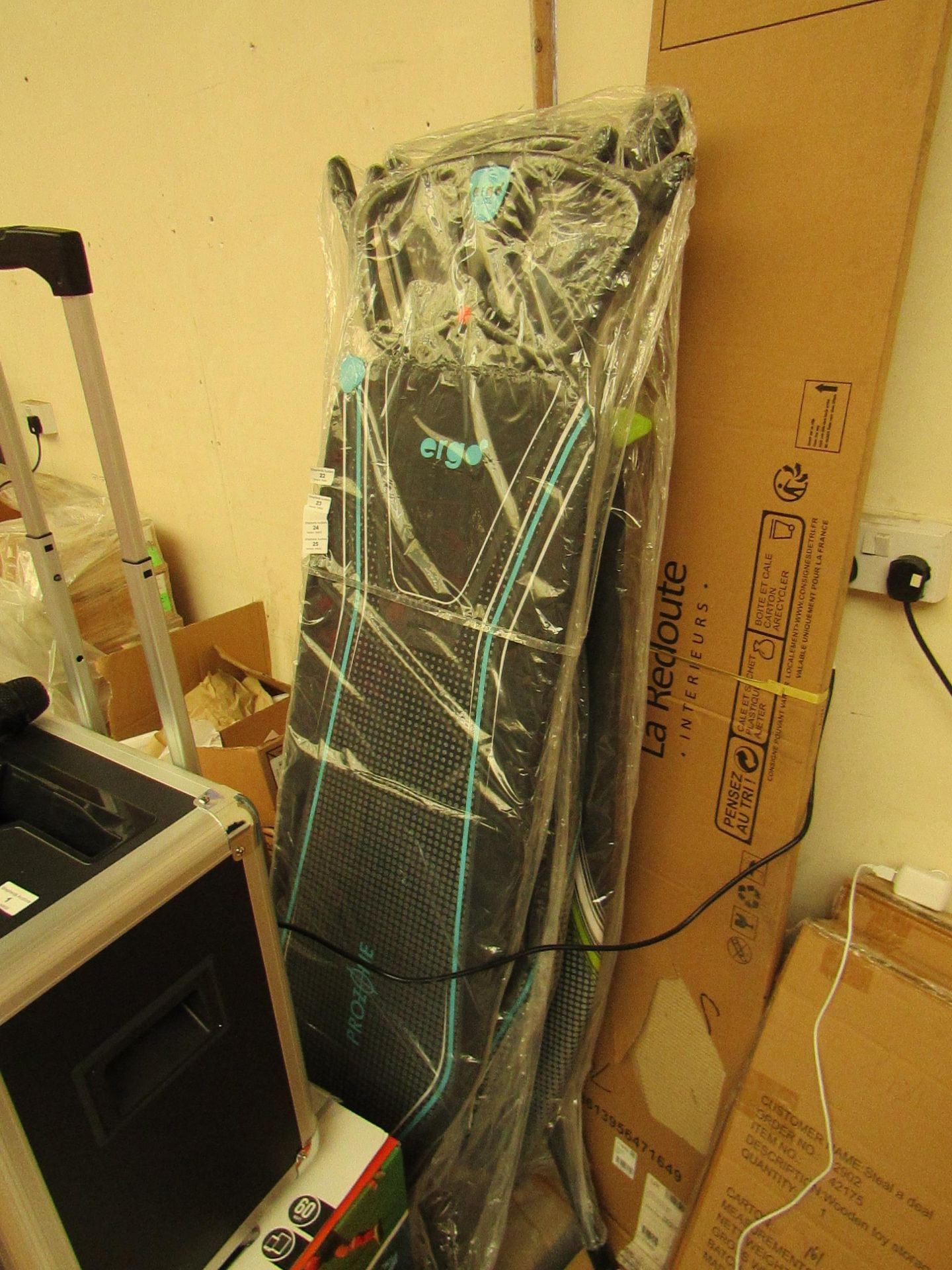 Ergo - Ironing Board - Unchecked & Packaged.