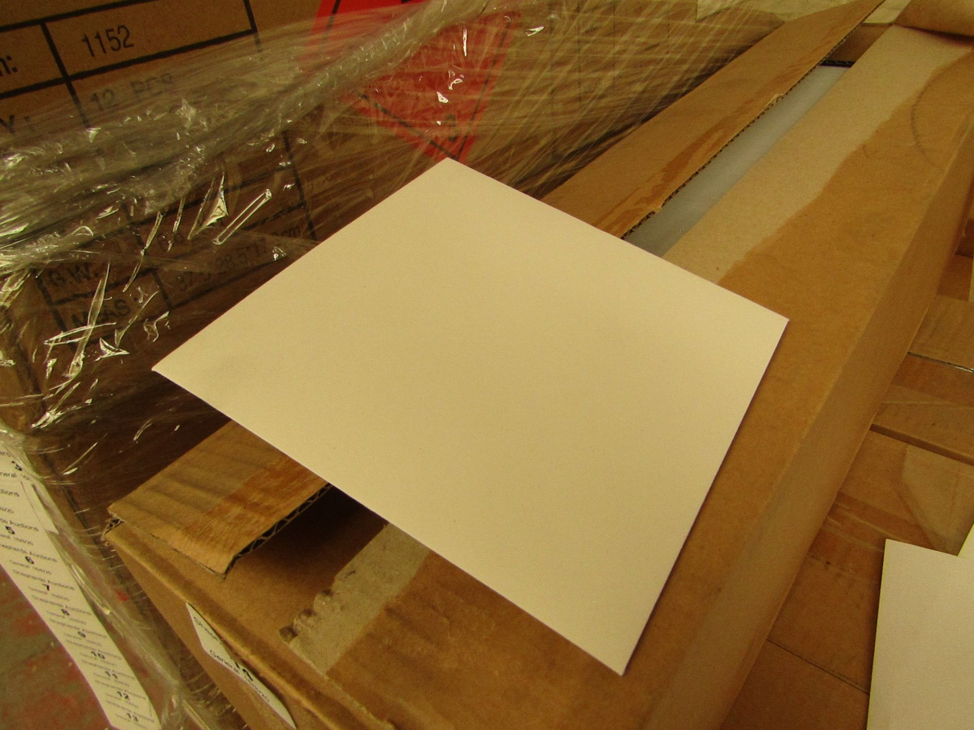 Box of 750 Gummed Bankers Envelopes. 143mm x 143mm. Unused & Boxed (White).