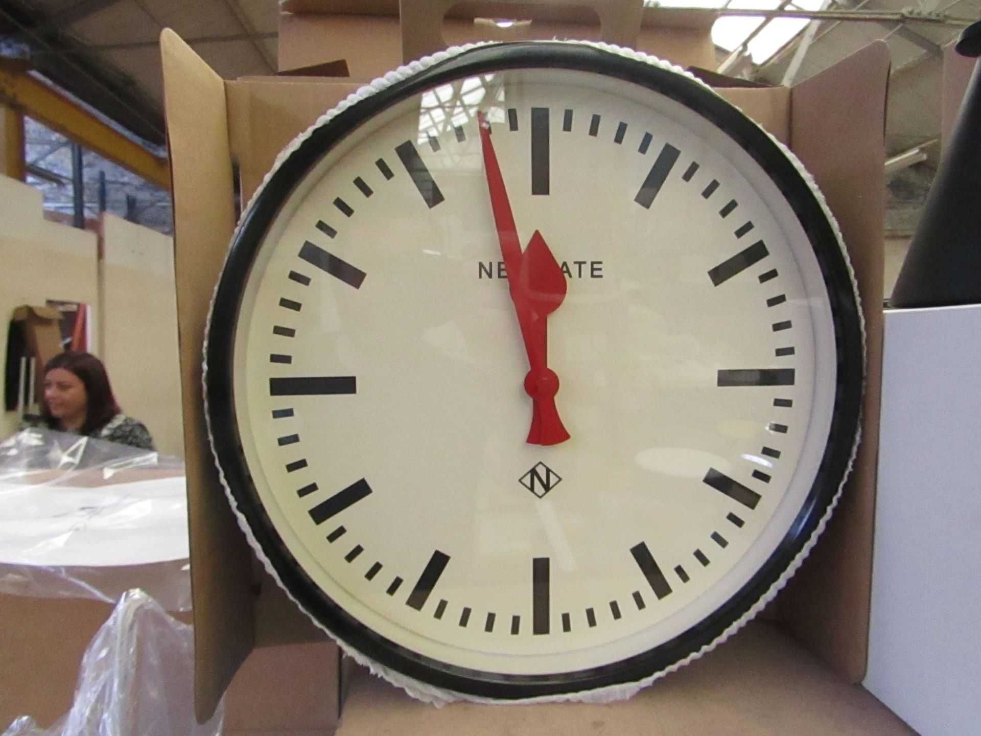 | 1X | NEWGATE LUGGAGE CLOCK | LOOKS UNUSED (NO GUARANTEE), BOXED | RRP œ50.95 |