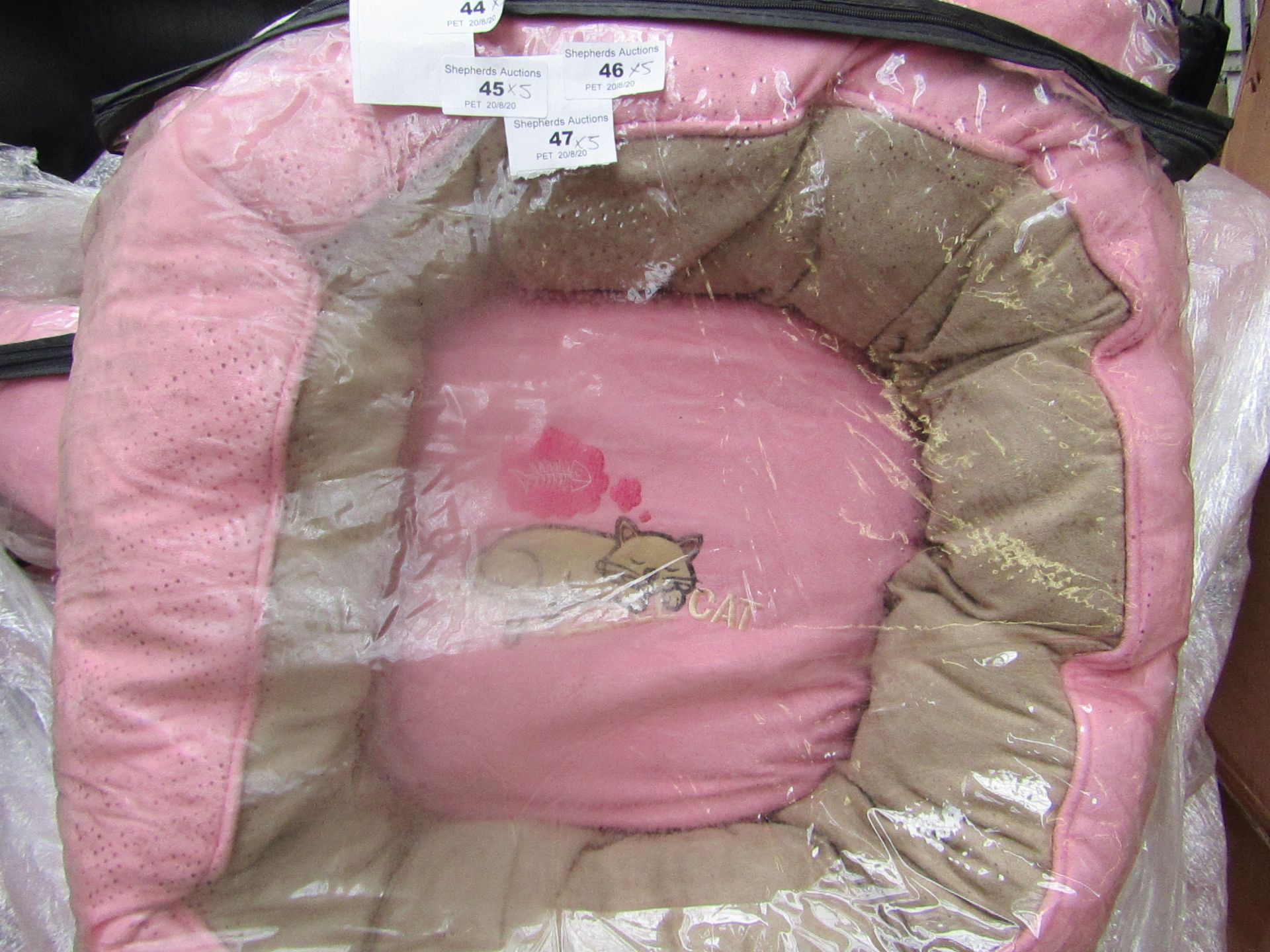 5x Snoozzzeee Cat - Prissy Pink Donut Cat Bed (20"/51cm) - New & Packaged.