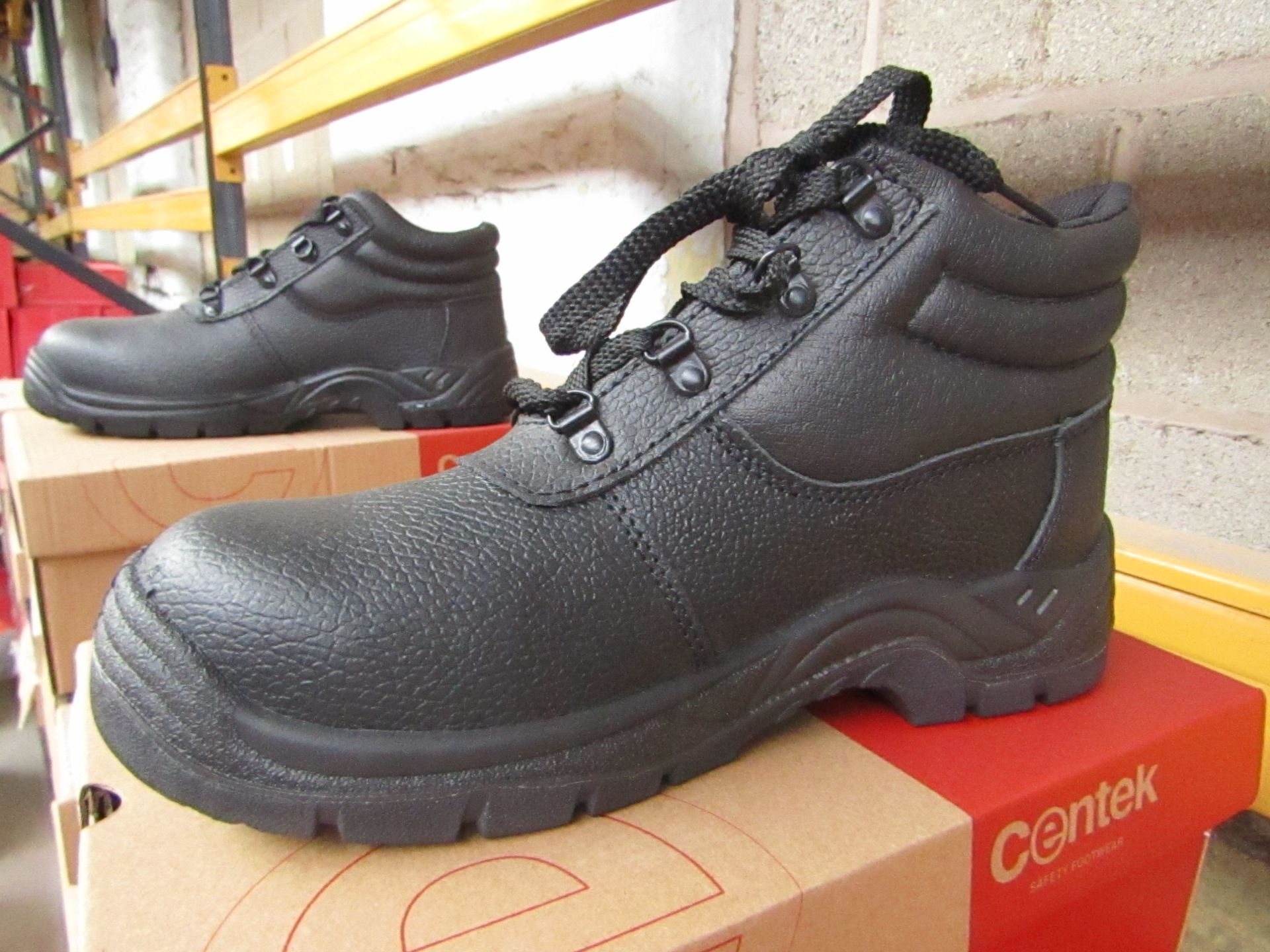 Centek Black Steel Toe Cap Boot size 9 New & Boxed.