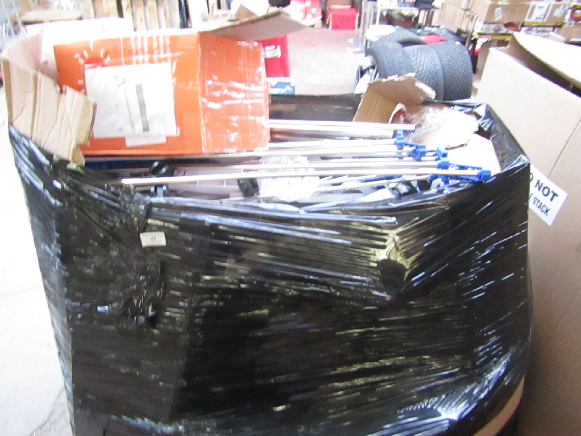 | 1X | PALLET OF APPROX 15 ITEMS WHICH LOOKS TO CONTAIN AIR FRYERS, NU BREEZE DRYERS AND MAYBE