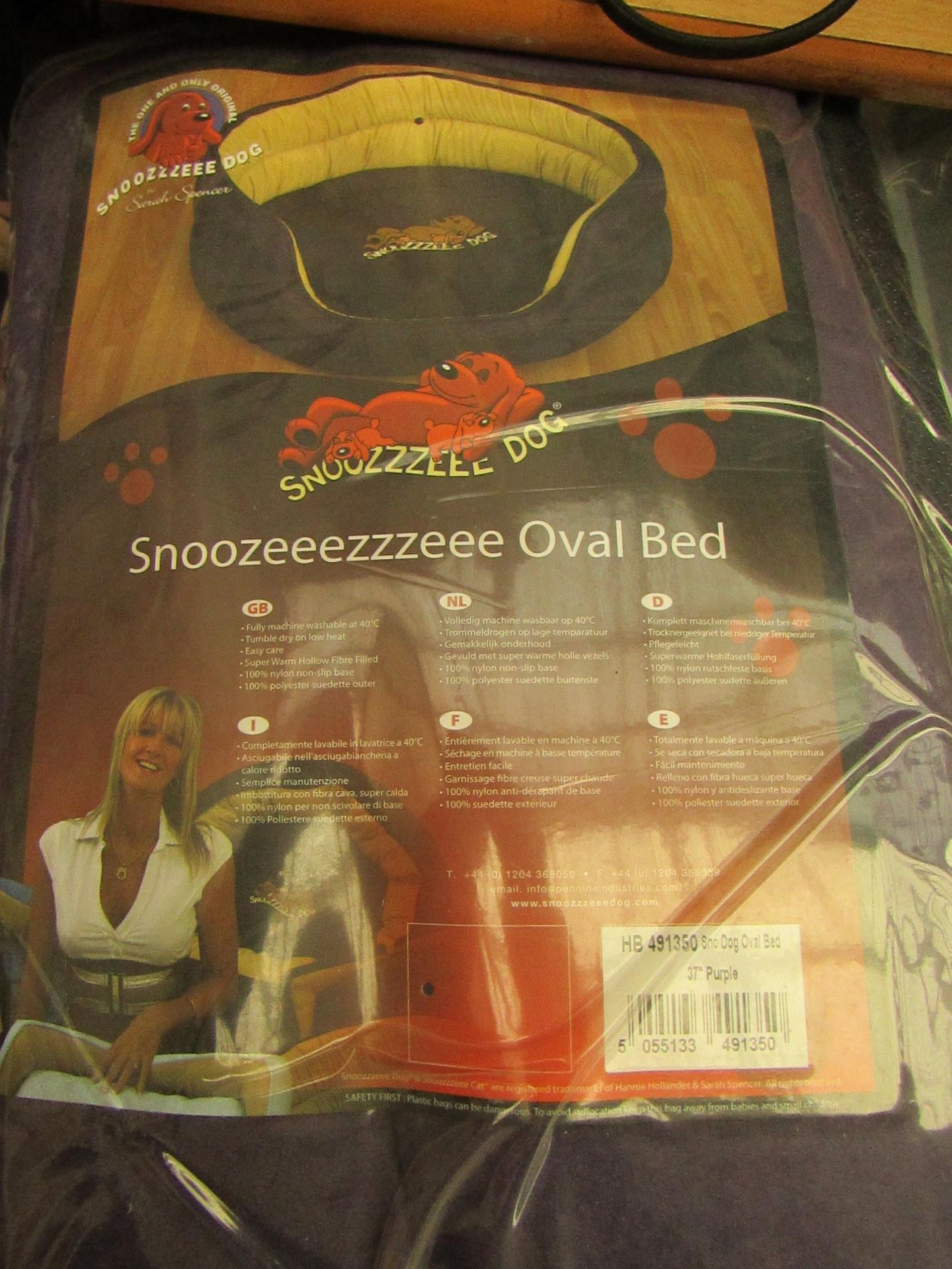 Snoozzzeee Dog - Purple Oval Dog Bed - 37" - New & Packaged.