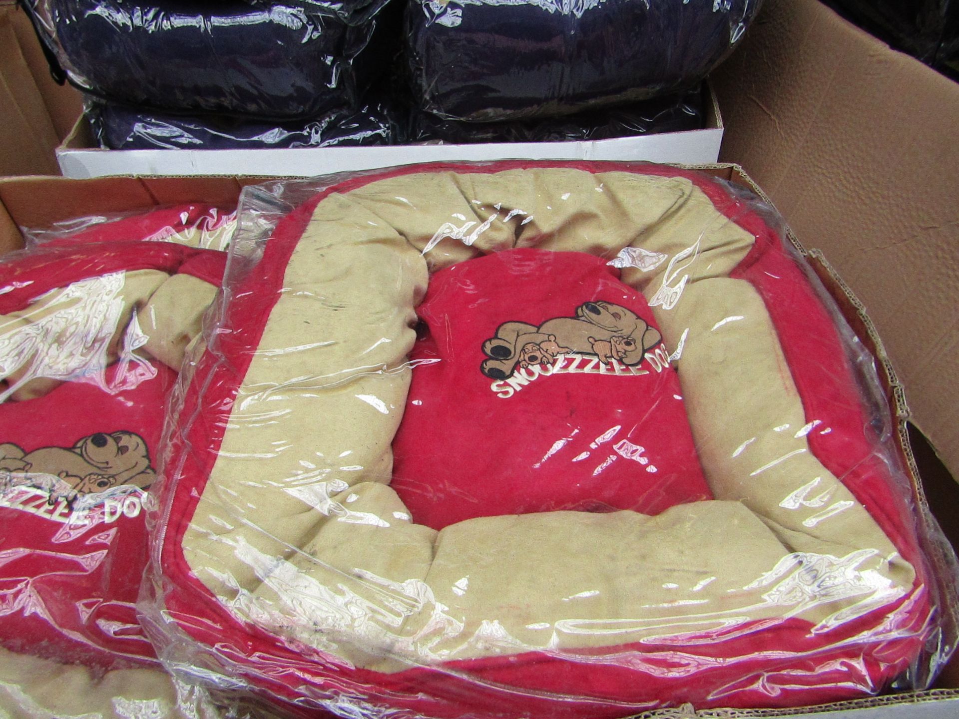 5x Snoozzzeee Dog - Cherry Red Donut Dog Bed (Size 1) - All New & Packaged.