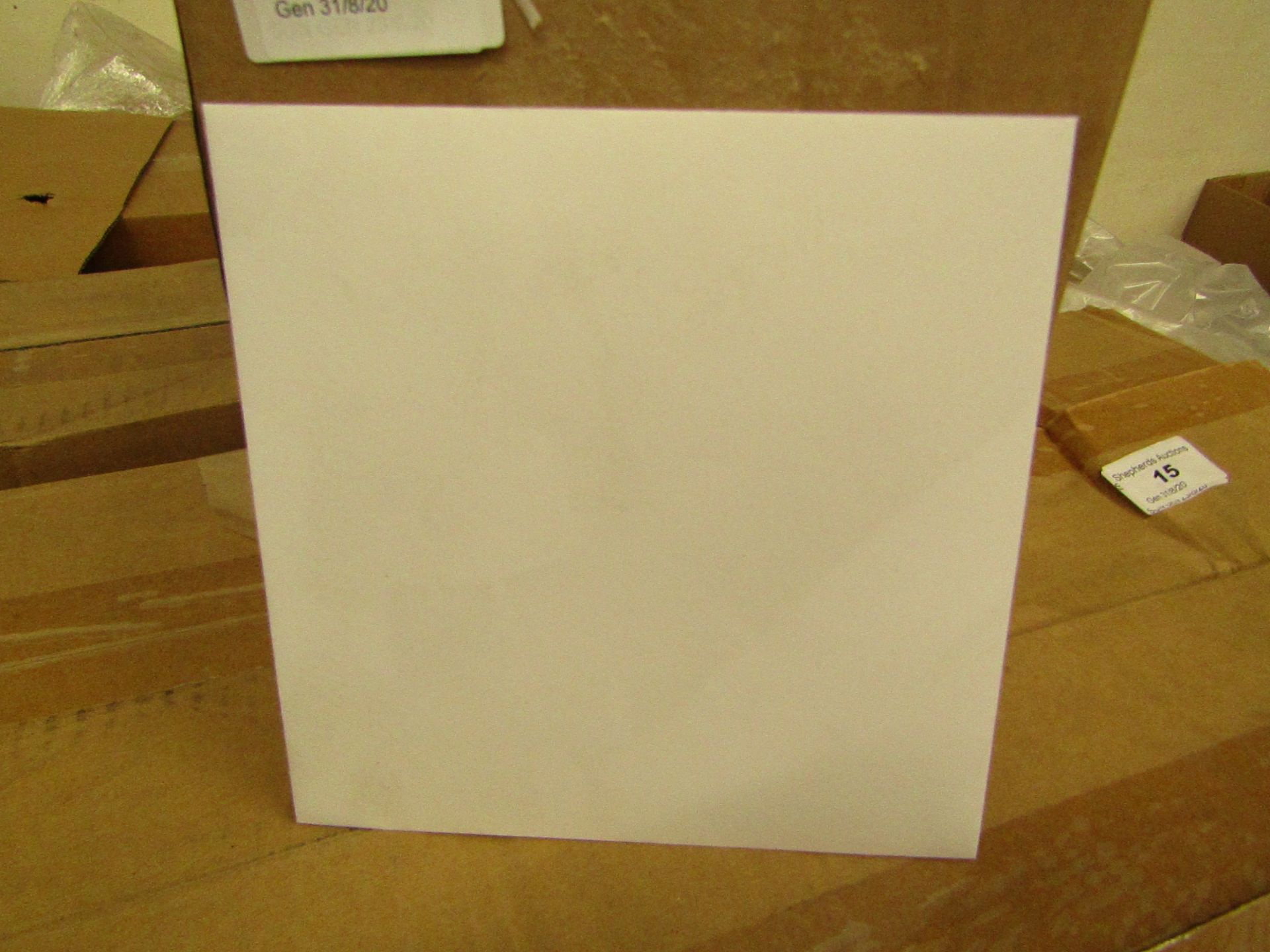 Box of 750 Gummed Bankers Envelopes. 143mm x 143mm. Unused & Boxed (White).