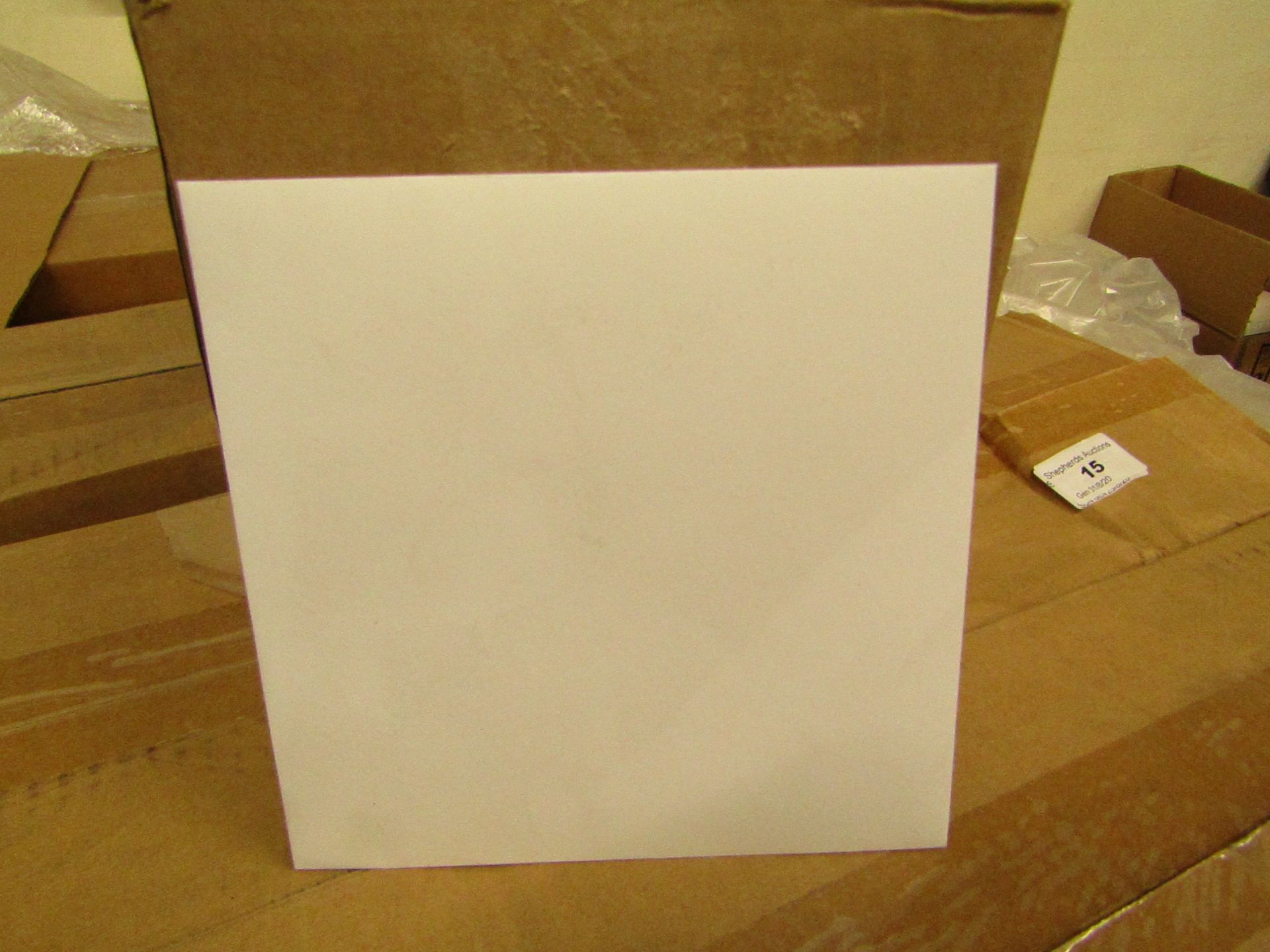 Box of 750 Gummed Bankers Envelopes. 143mm x 143mm. Unused & Boxed (White).