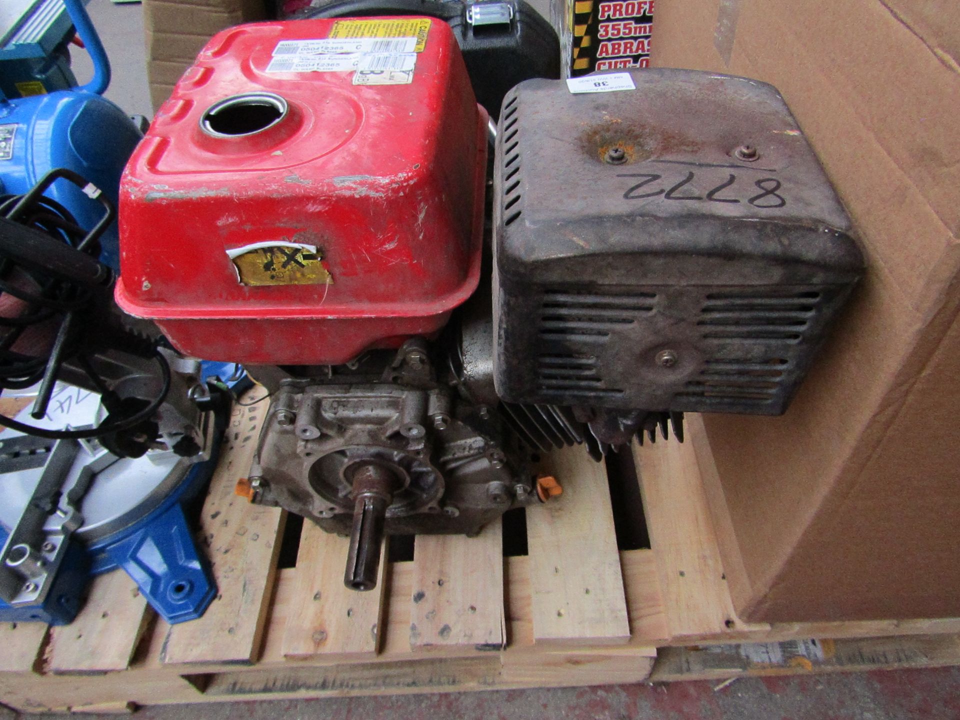 1x PLS260 ENGINE 8772, This lot is a Machine Mart product which is raw and Compressorletely