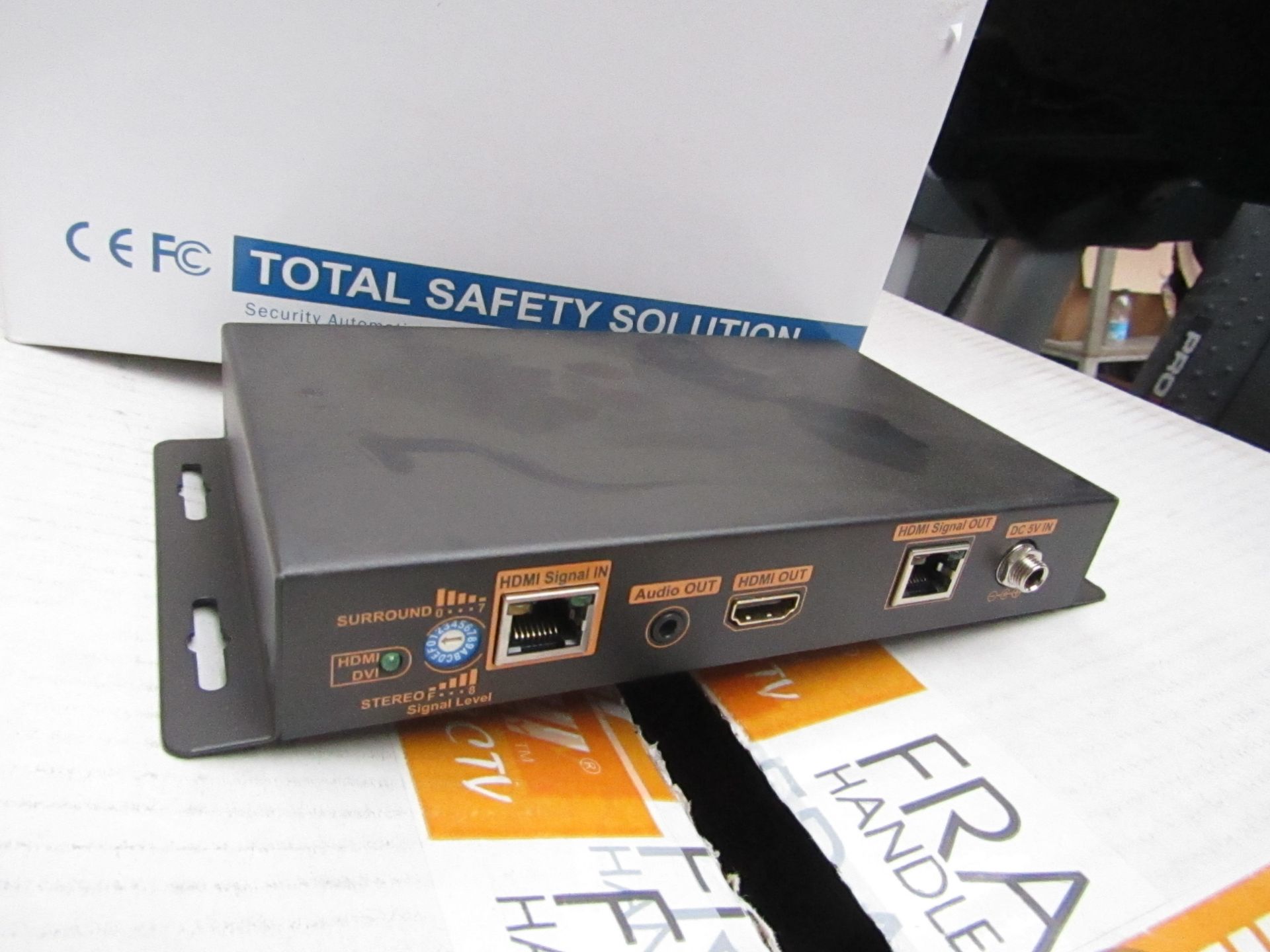 Cop Security 15-HS102TR-U 1 x 2 HDMI splitter / repeater, vendor suggests tested working and we HAVE