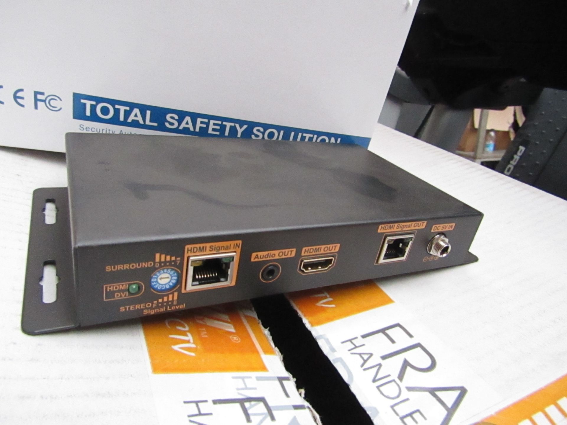 Cop Security 15-HS102TR-U 1 x 2 HDMI splitter / repeater, vendor suggests tested working and we HAVE