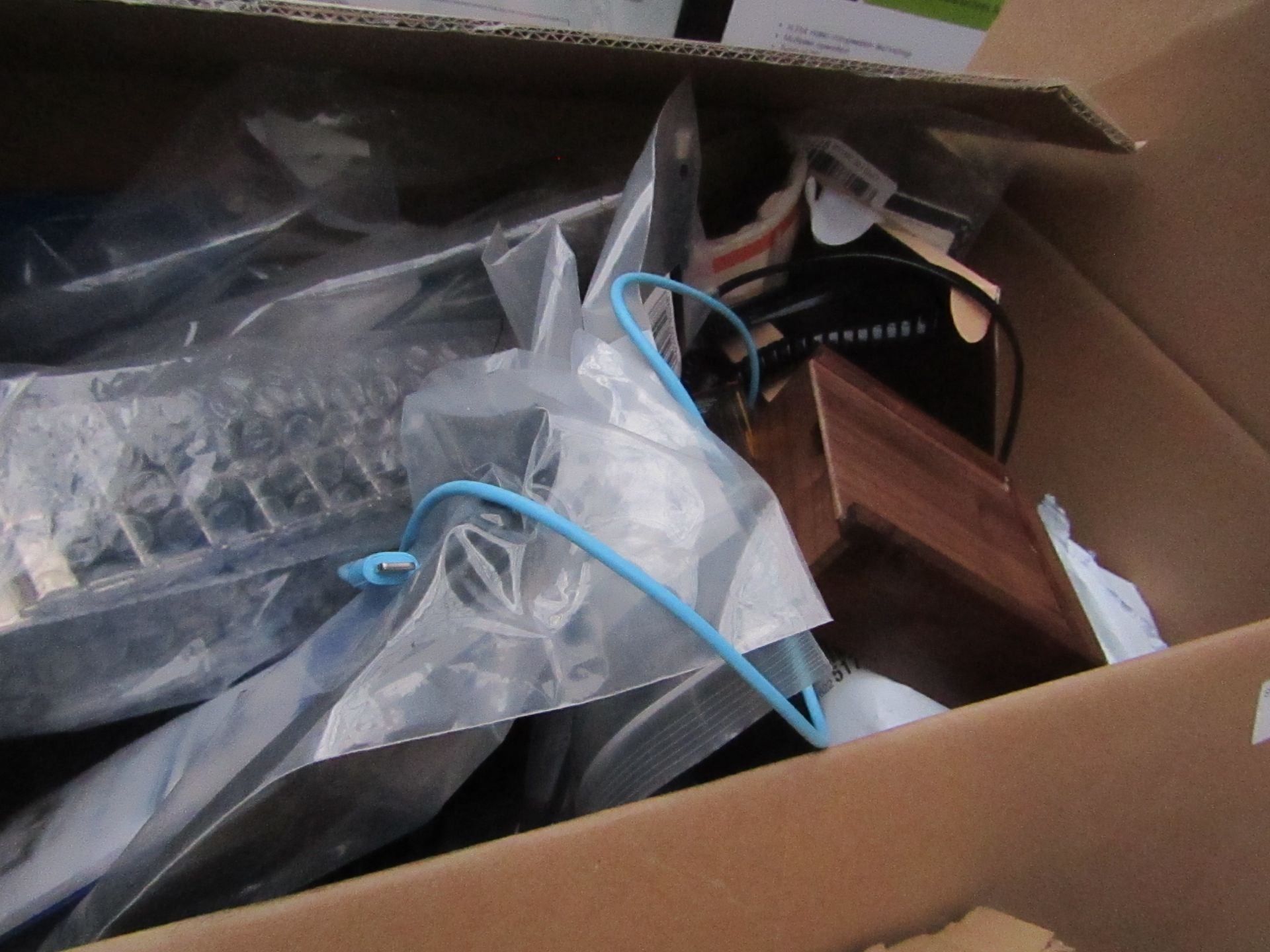Box of approx 20 Various Electric accessory items which include items such as covers, cables and