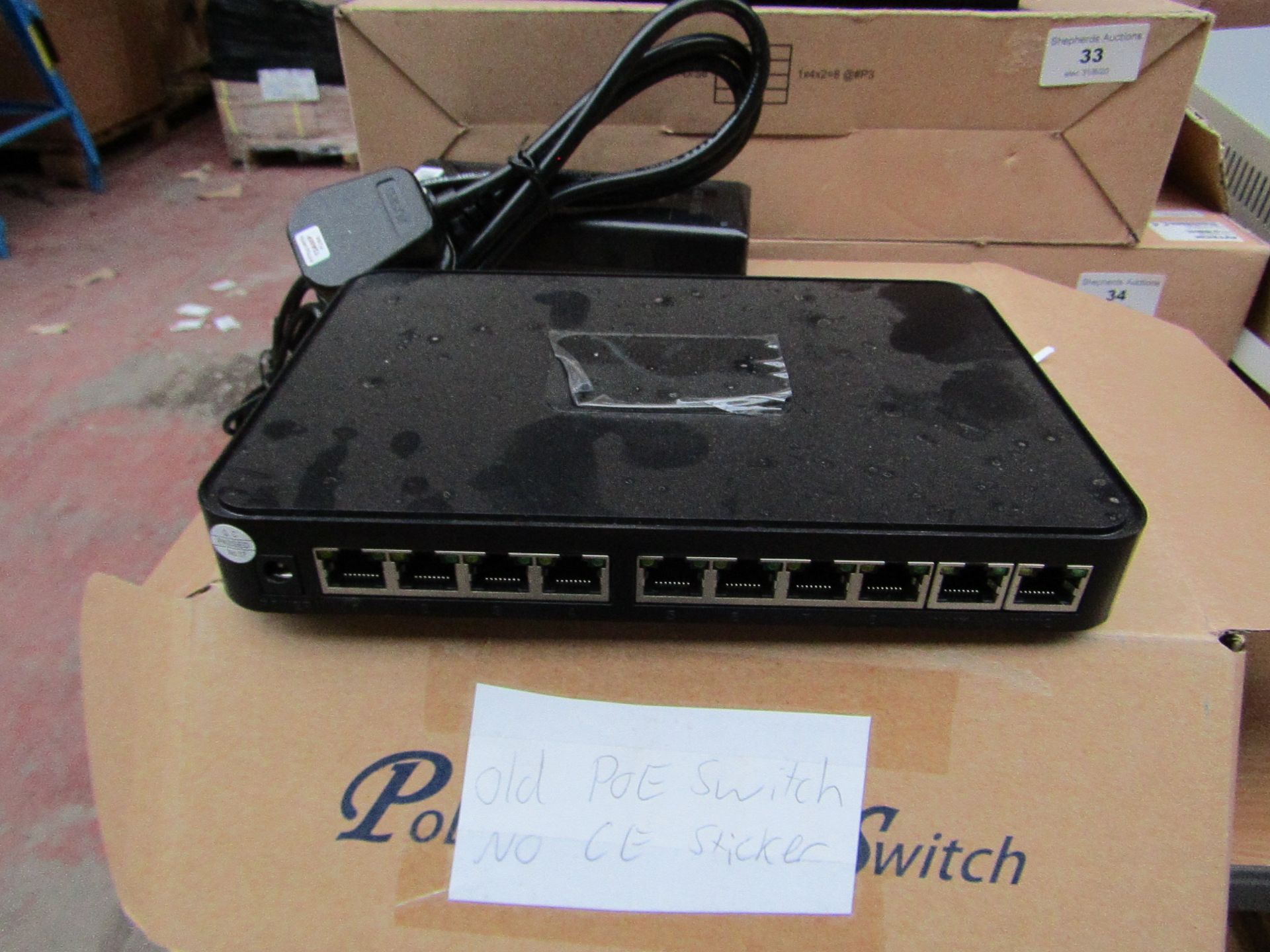 POE Ethernet Switch, 10/100/1000Mbps - Untested & Boxed.