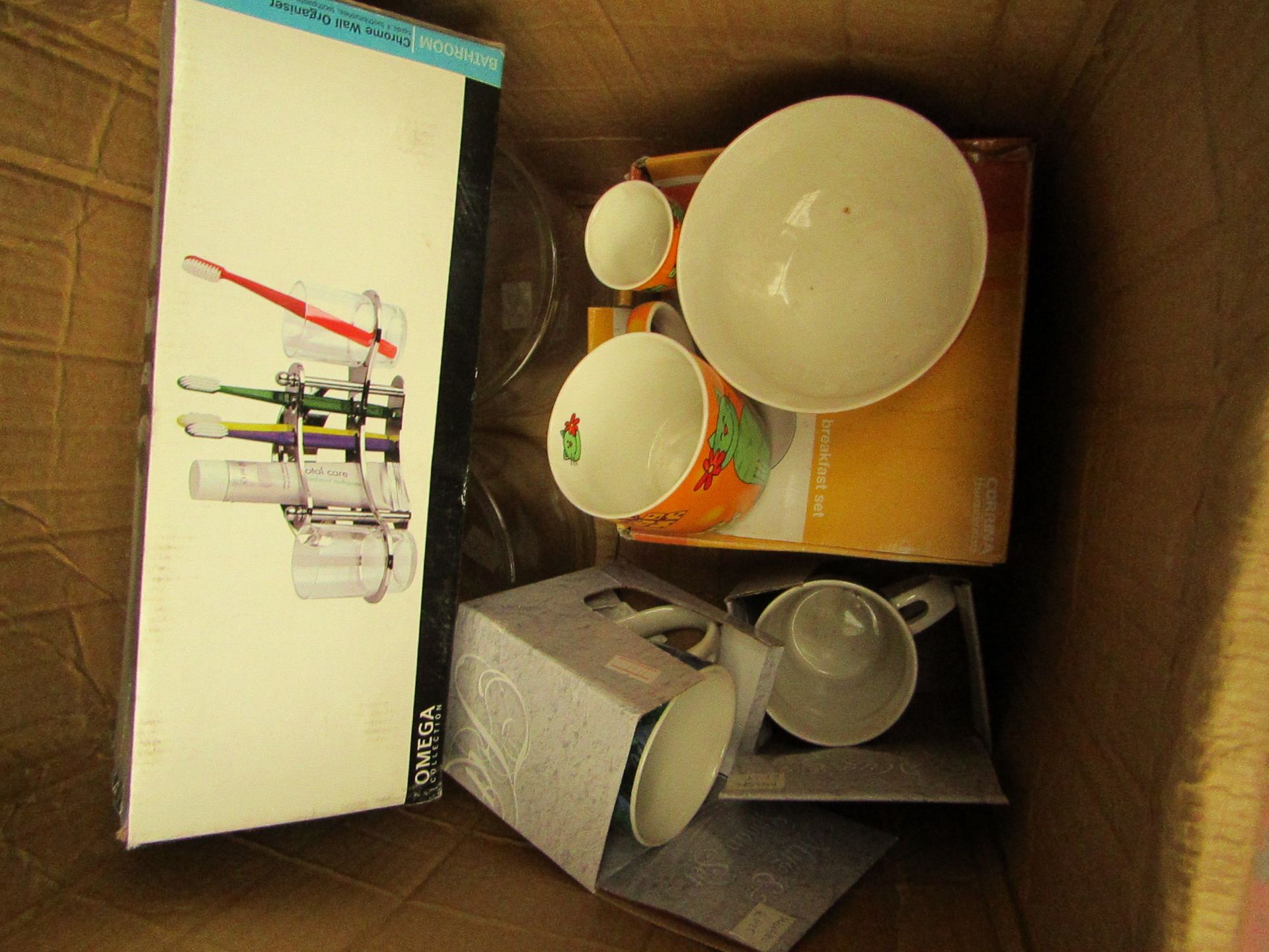 Box of 6 Items Being Cups, Toothbrush holder, Candle Holders.