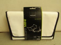 4 x Nopa Mini Tablet Cases. Need a Dust but are new with Tags