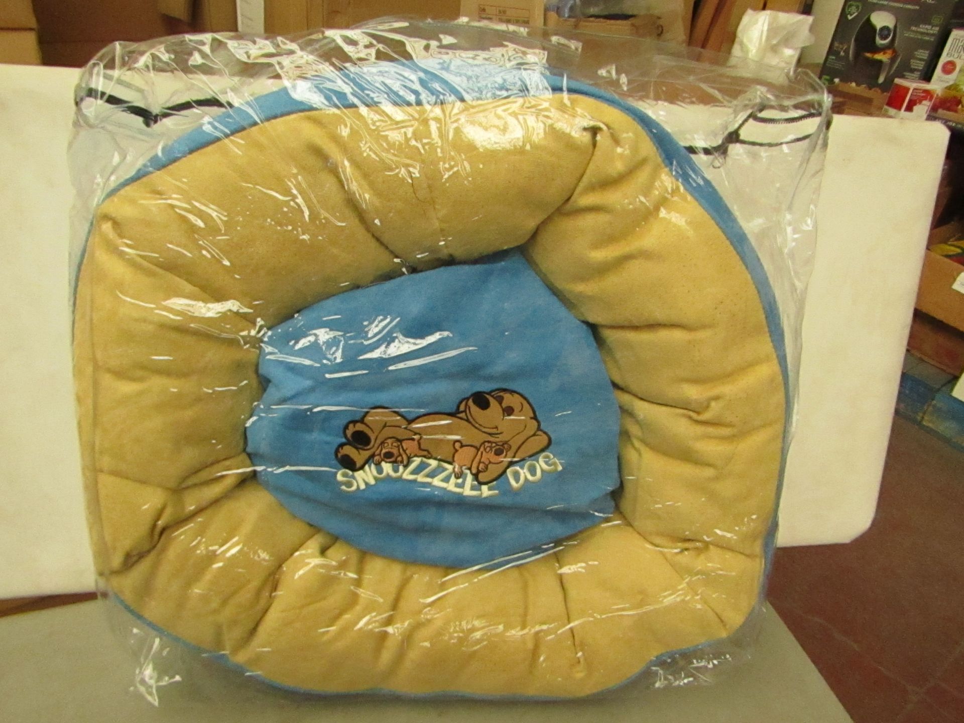 1x Snoozzzeee Dog - Sky Blue Donut Dog Bed (Size 19") - All New & Packaged.