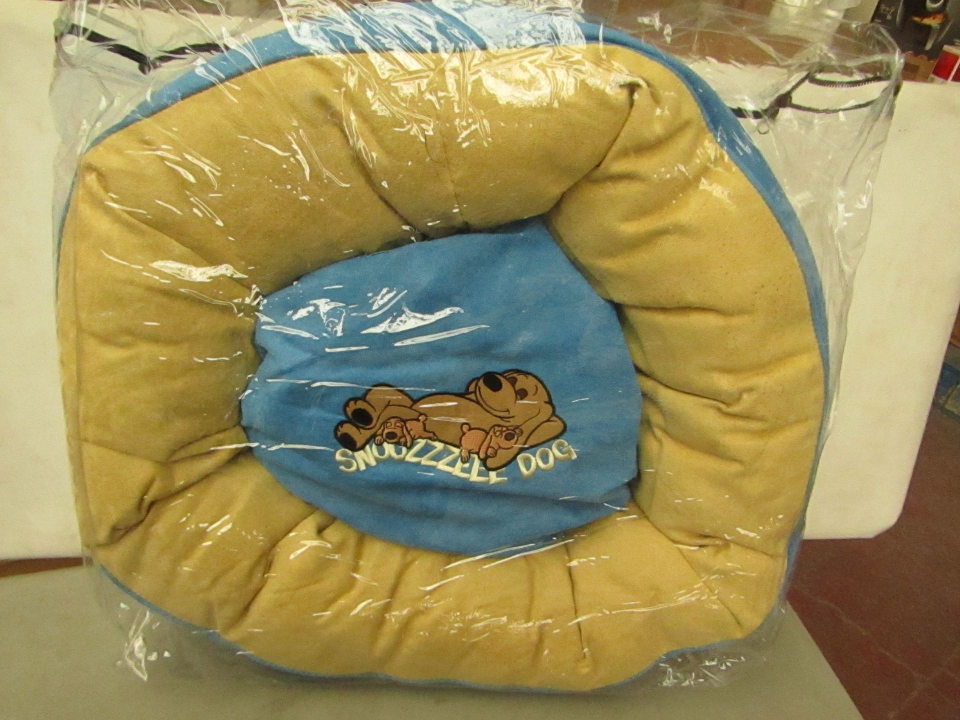 1x Snoozzzeee Dog - Sky Blue Donut Dog Bed (Size 19") - All New & Packaged.