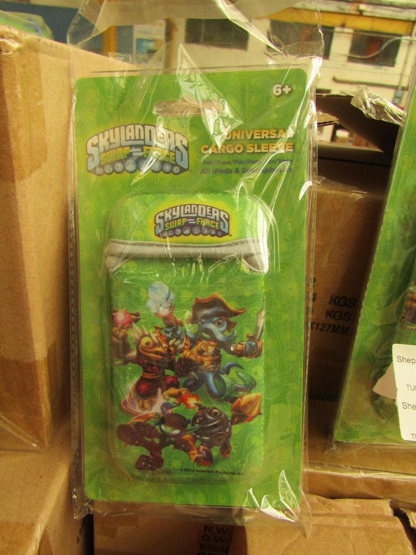 12 x Skylanders Cargo Sleeves For Phones/Ipods. Unused & Packaged