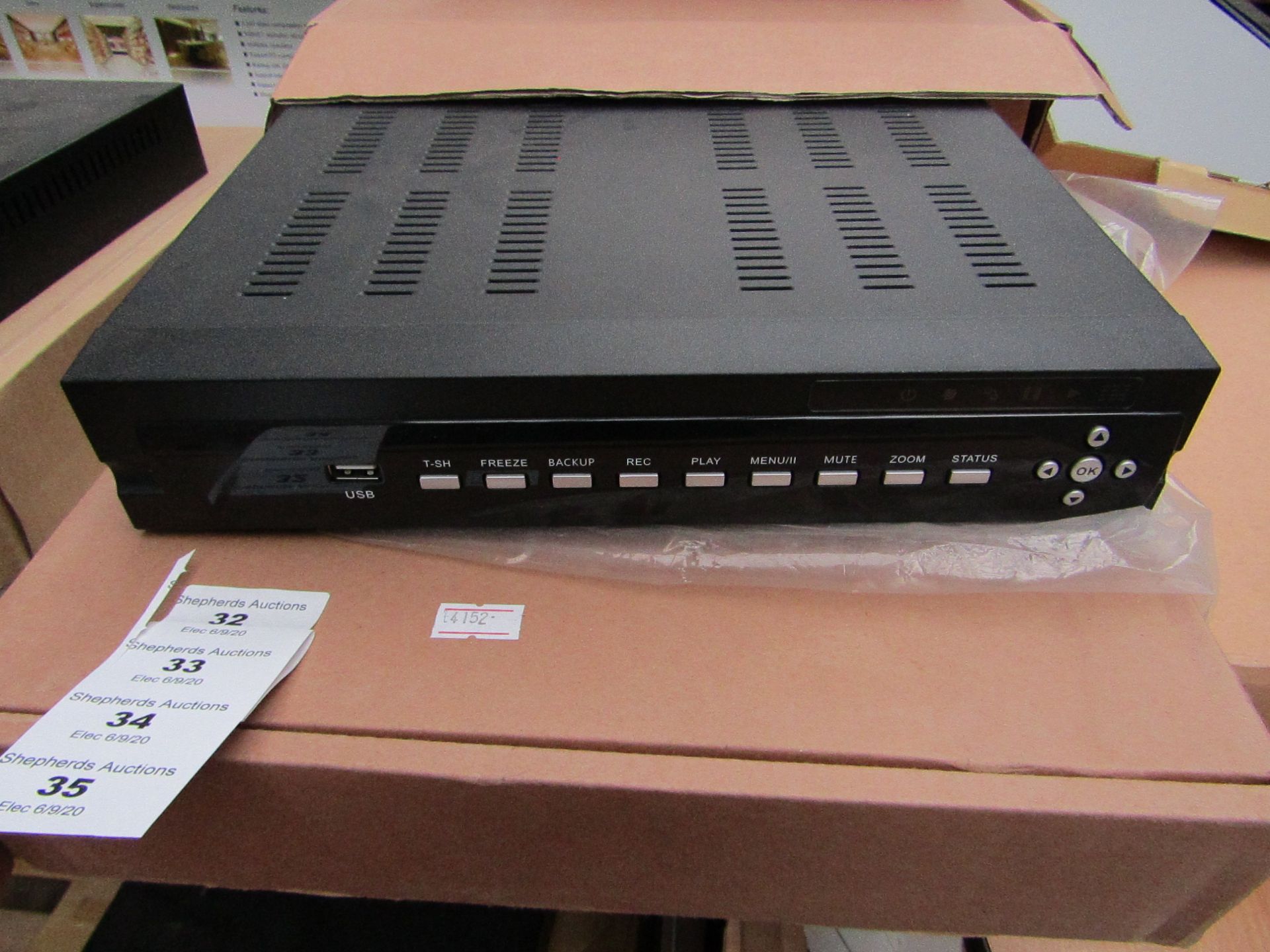 4/16 Channel DVR System - Untested & Boxed. | Compatible with digital cameras