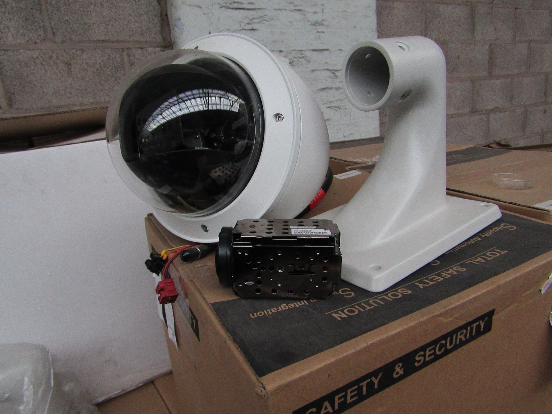 Cop Security full PTZ camera set with spare wall bracket, vendor suggests tested working and