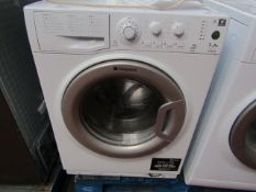 Hotpoint Style 7Kg washing machine, unable to test due to damaged plug.