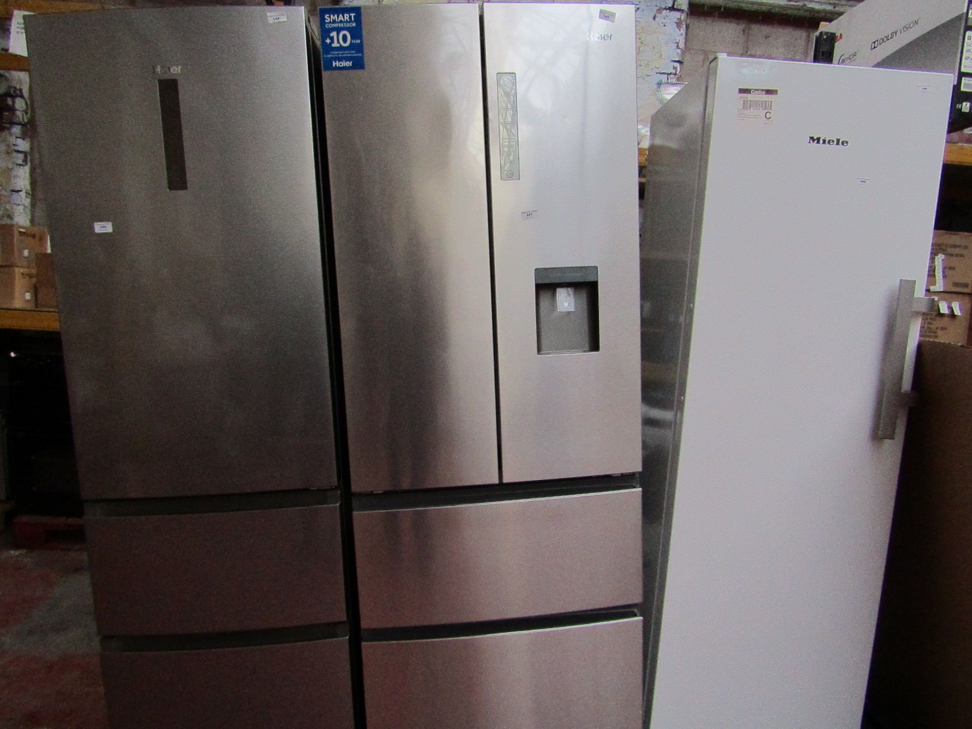 Haier double door fridge Freezer with water dispenser, tested working (except the water dispenser)