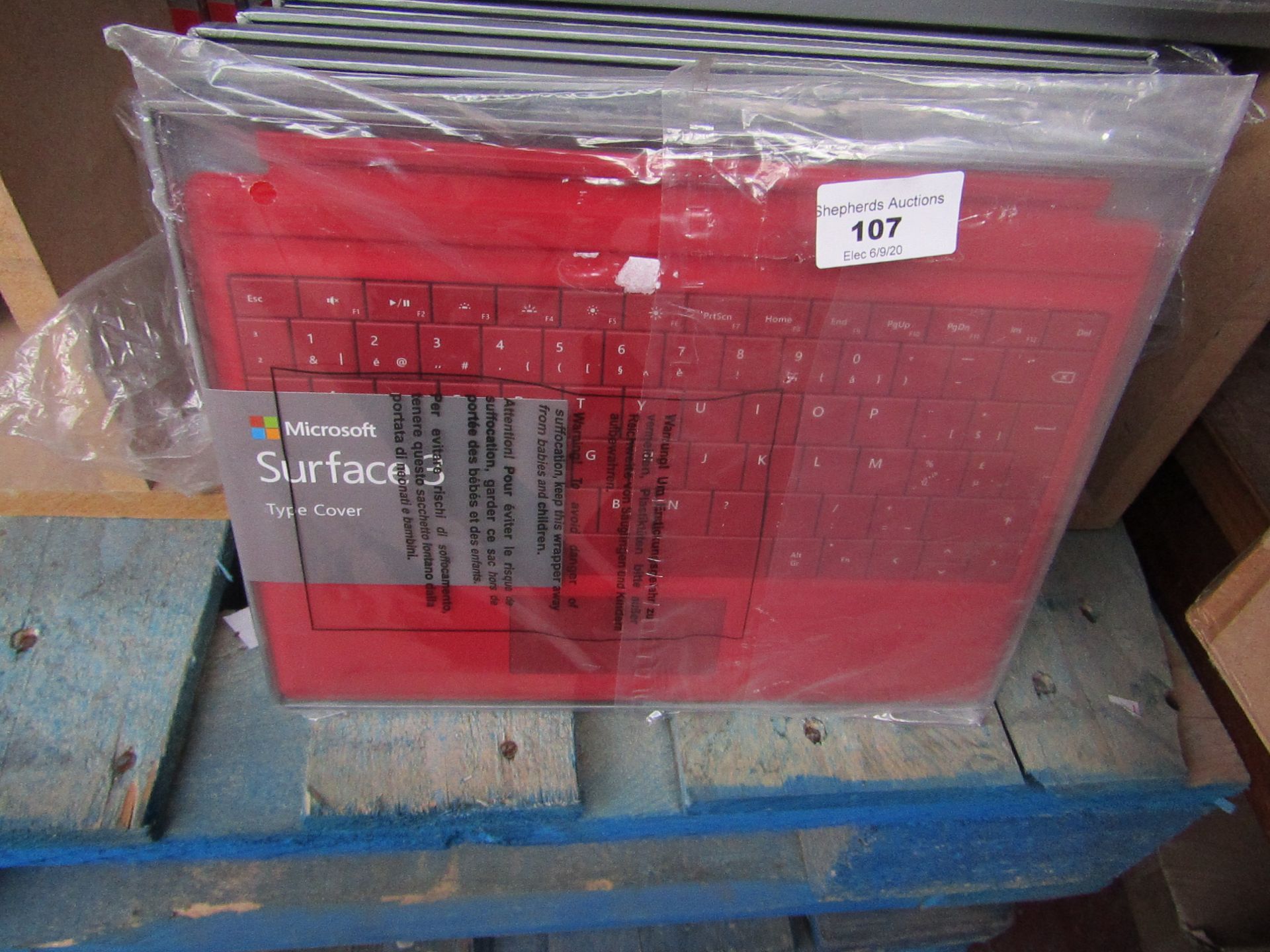 4x Microsoft Surface 3 Type cover, looks to be unused in original packaging but this is not