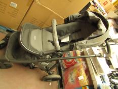Britax B-Ready Push Chair with Rain cover. Has been used so has a few scuffs but is clean. RRP Circa