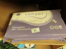 2 x 75 Senset Skin Cleansing Dry Wipes. Unused