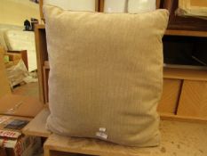 | 1X |COX & COX NATURAL FABRIC CUSHION 50 X 50 CM  RRP £35 | LOOK UNUSED NO GUARANTEE |