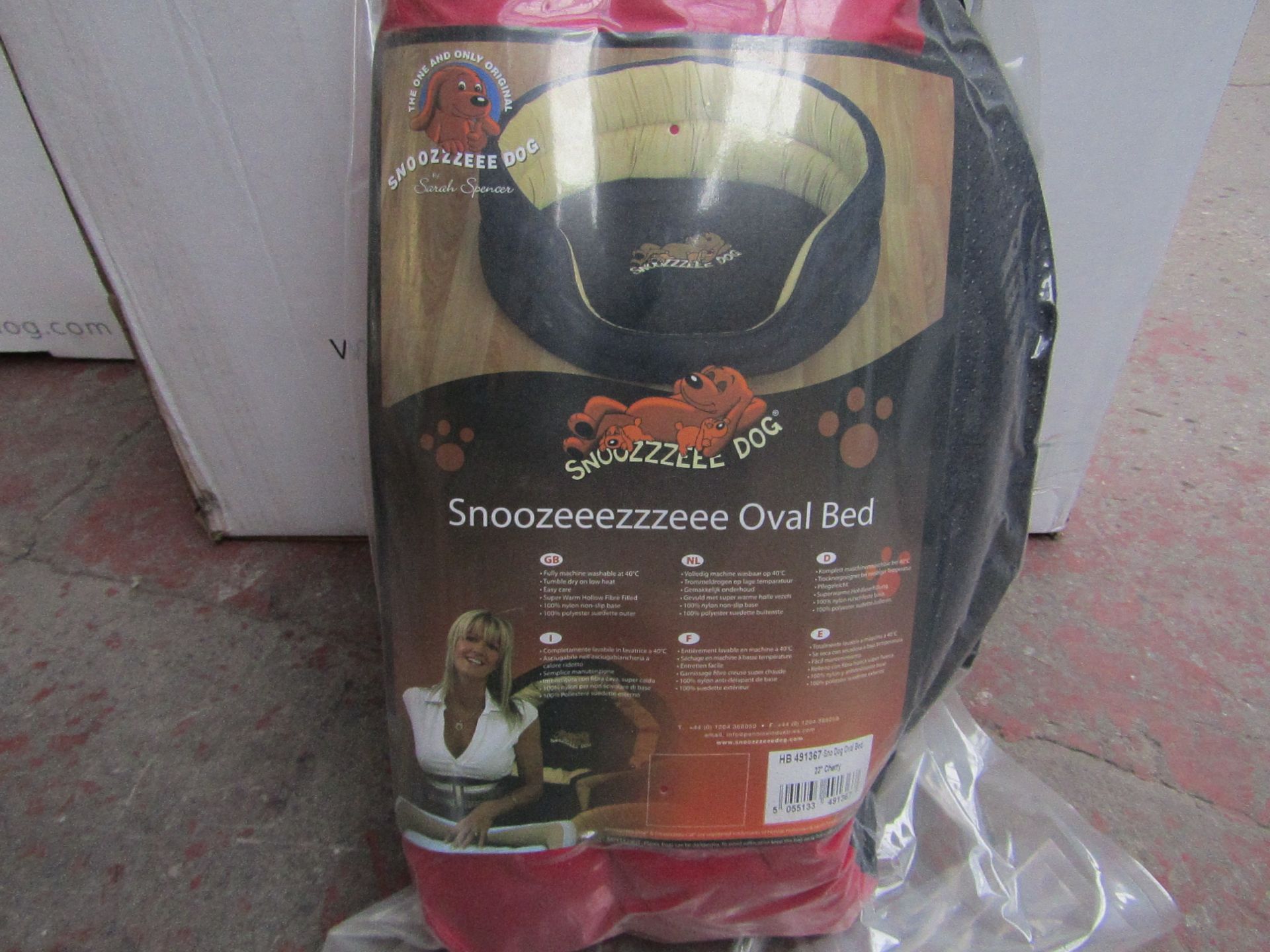 4x Snoozzzeee Dog - Cherry Red Oval Dog Bed (23") - New & Packaged.