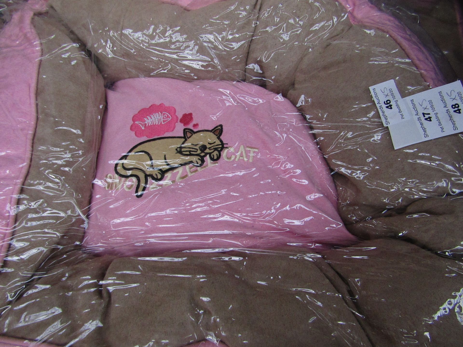 5x Snoozzzeee Cat - Prissy Pink Donut Cat Bed (20"/51cm) - New & Packaged.