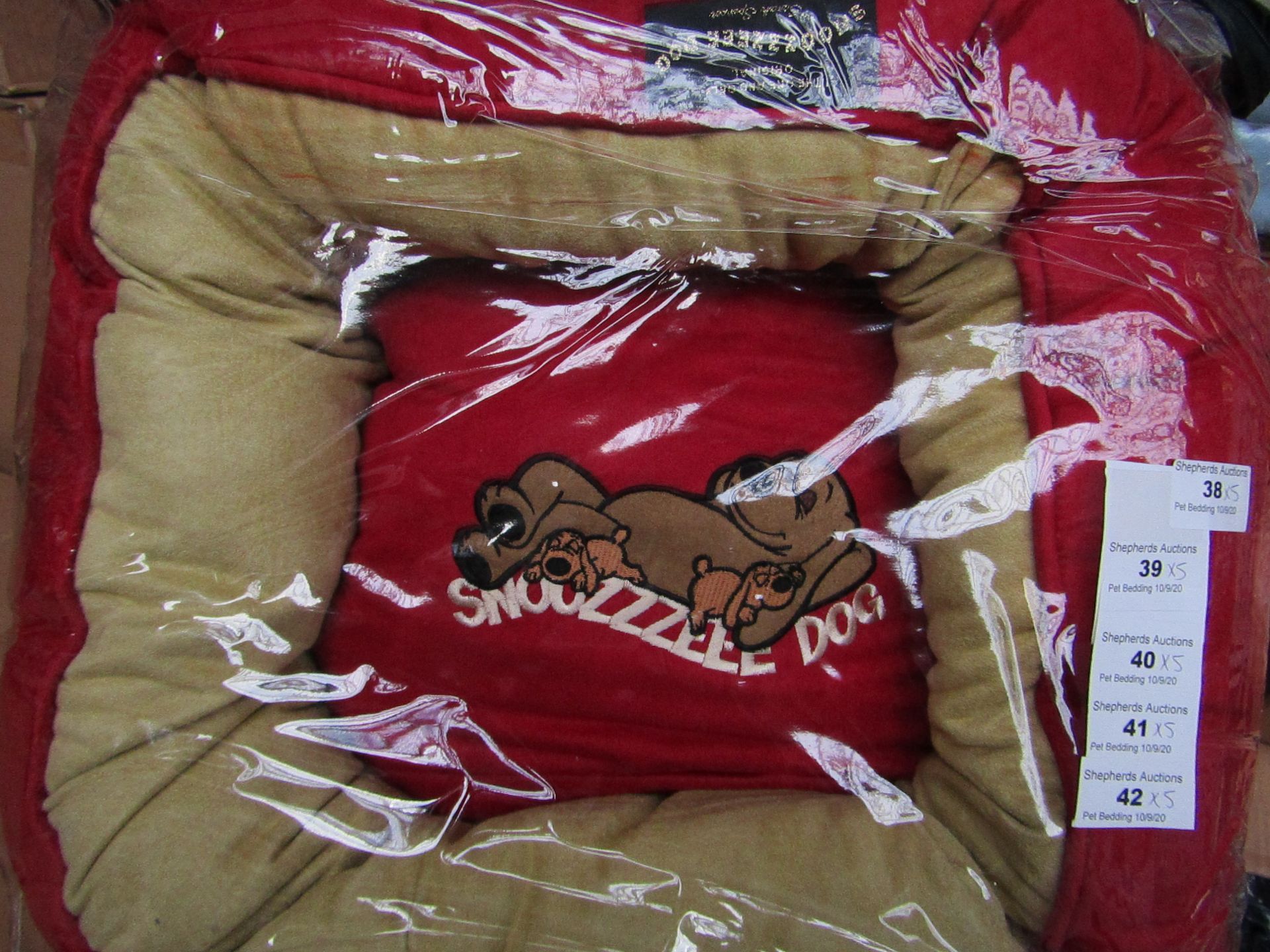 5x Snoozzzeee Dog - Cherry Red Donut Dog Bed (Size 1 Approx 19/20") - All New & Packaged.