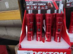 1x Dekton 6 LED ratchet torch with 6 Screw driver Bits in the base - New.