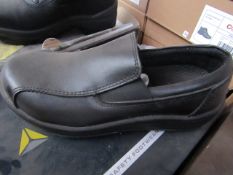 Delta Plus Steel toe cap slip on shoes - Size 3 - New & Boxed.