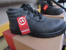 Centek - Black Steel Toe Cap Boot - Size 8 - New & Boxed.