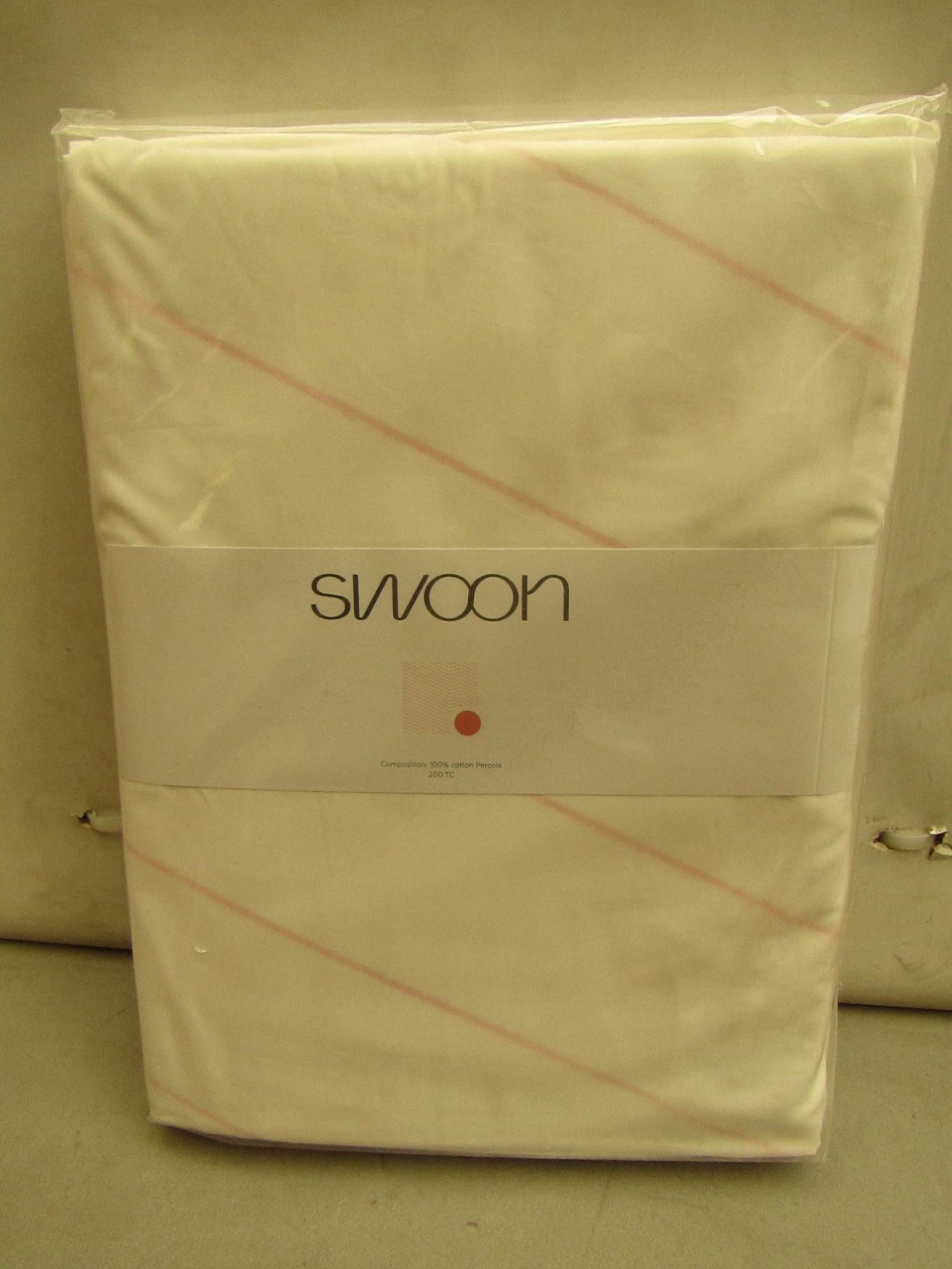 | 1X | SWOON BOOLE PINK DOUBLE DUVET SET THAT INCLUDE DUVET COVER AND 2 MATCHING PILLOW CASES |