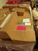 Pallet of Approx 100 Boxes Envolopes Various Colours & Sizes - (Boxes Range from 750 / 1200 - All