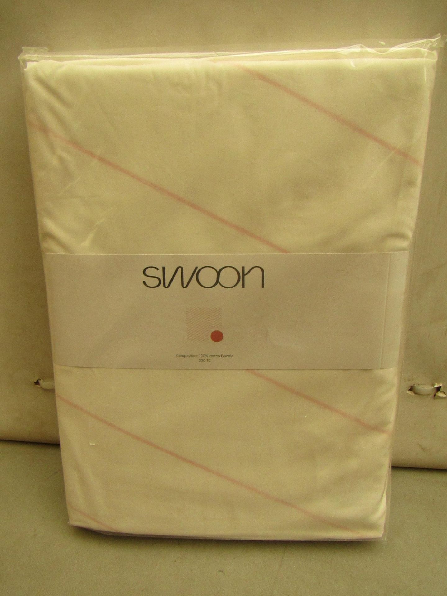 | 1X | SWOON BOOLE PINK DOUBLE DUVET SET THAT INCLUDE DUVET COVER AND 2 MATCHING PILLOW CASES |