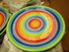 8x Rainbow Design Large Plates. 26cm each. Unused & Packaged.