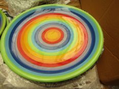 8x Rainbow Design Large Plates. 26cm each. Unused & Packaged.