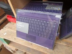 10x Microsoft Type Covers Surface 3, untested and packaged. | Please note, keyboard layout, design