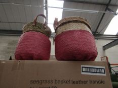 | 1x | COX AND COX SET OF 2 SEAGRASS BASKETS WITH LEATHER HANDLE | NEW NO PACKAGING | RRP £30 |