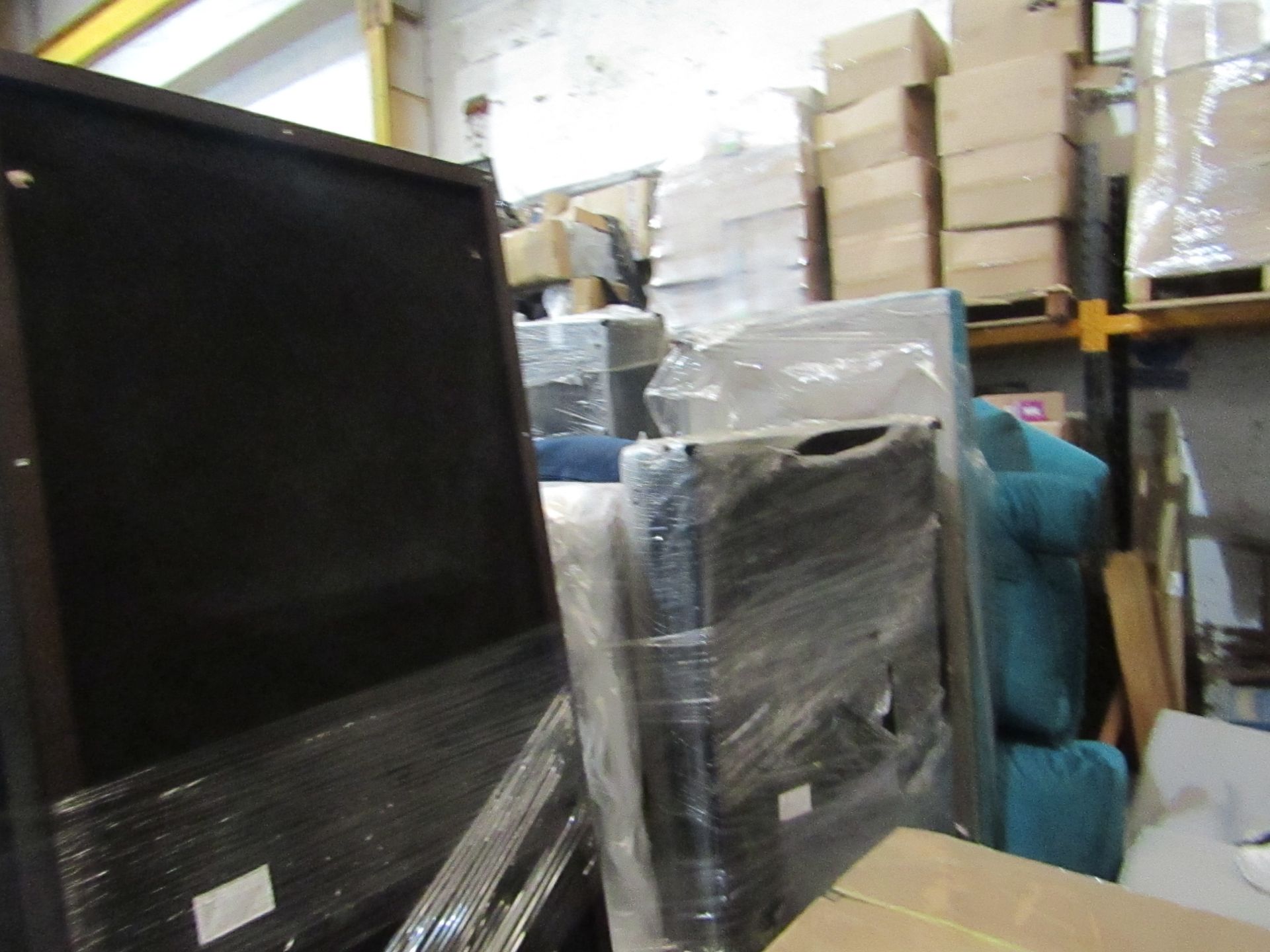 | 9X | PALLETS OF SWOON B.E.R FURNITURE AND SOFAS, ALL CUSTOMER RETURNS UNCHECKED FOR THE EXTENT - Image 3 of 3