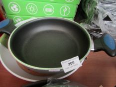 2x Various Pan's - Good Condition.